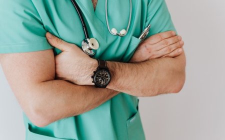 Bạn nên cư xử thế nào khi người nhà bệnh nhân nóng giận